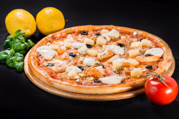 Пицца «Неаполь» на толстом тесте