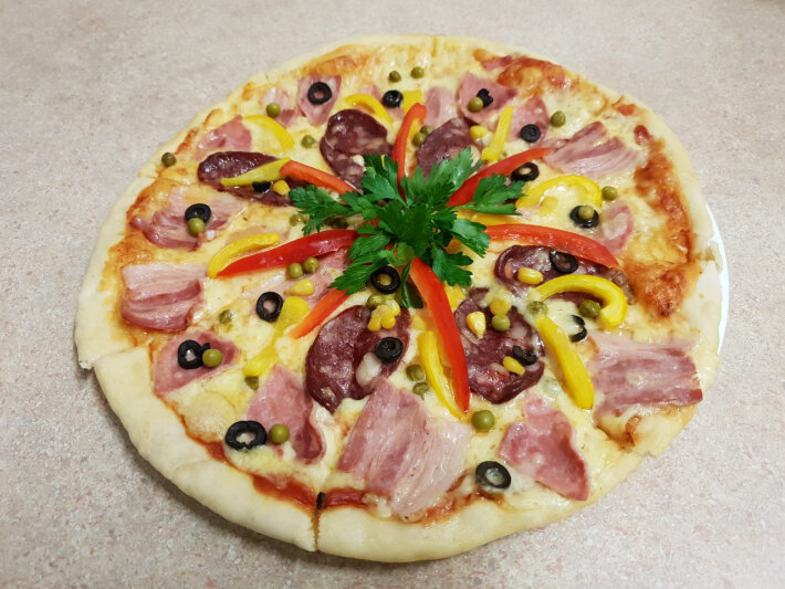 Пицца «Буржуйская»