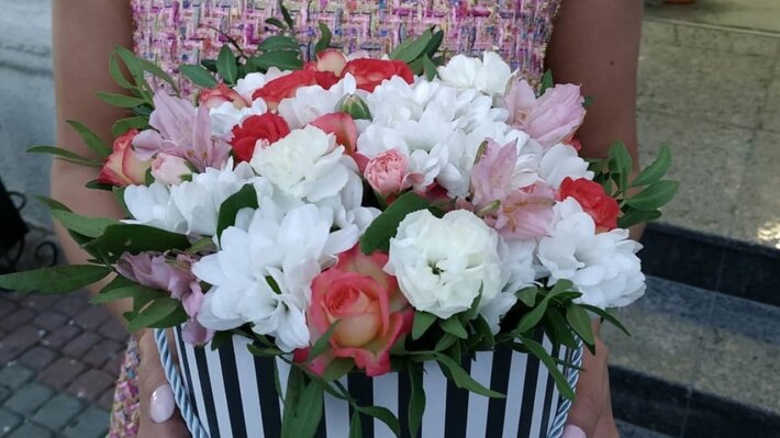 Коробка с цветами «С любовью»