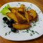 Картофель Айдахо с чесноком, со специями и оливками