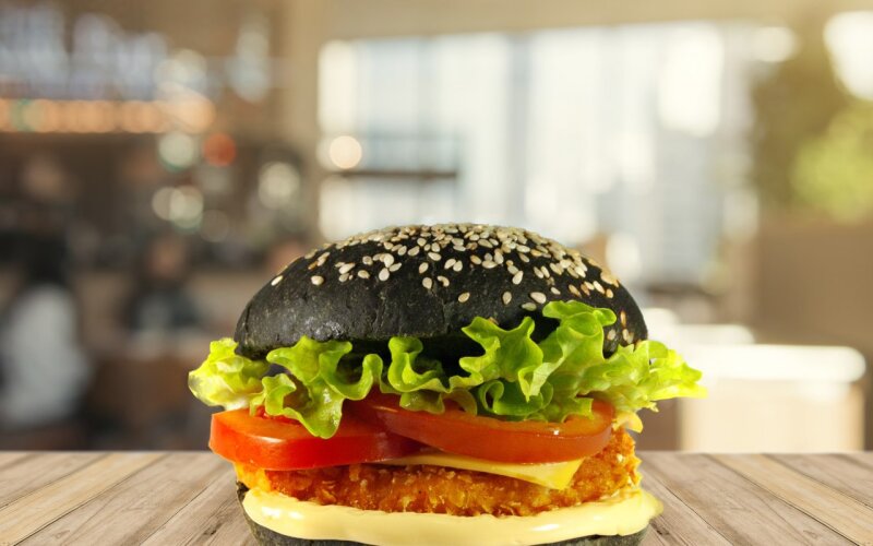 Black burger с куриной котлетой