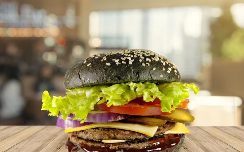 Black burger с двойной говяжьей котлетой