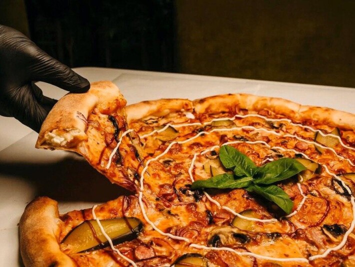 Пицца «Охотничья» мега размер