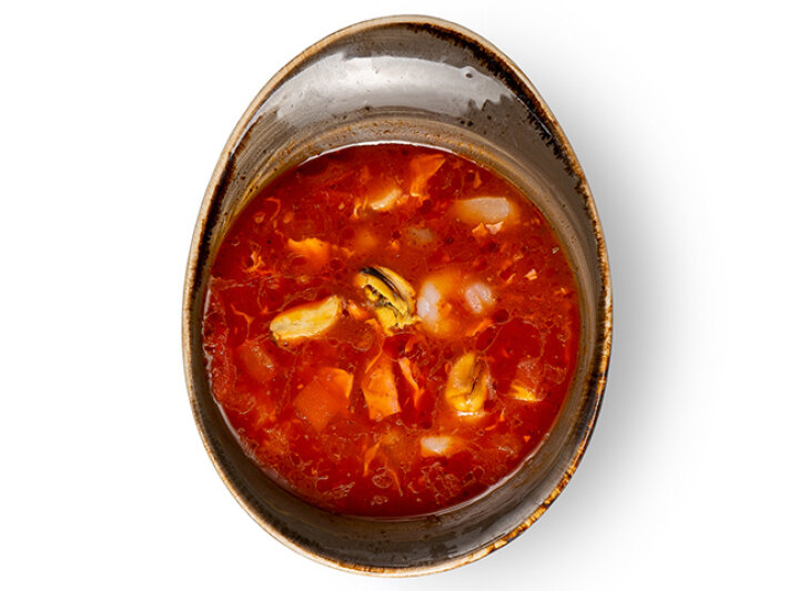 Острый томатный суп с морепродуктами