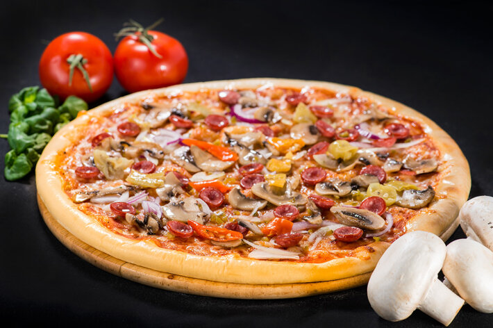 Пицца на толстом тесте «Охотничья»
