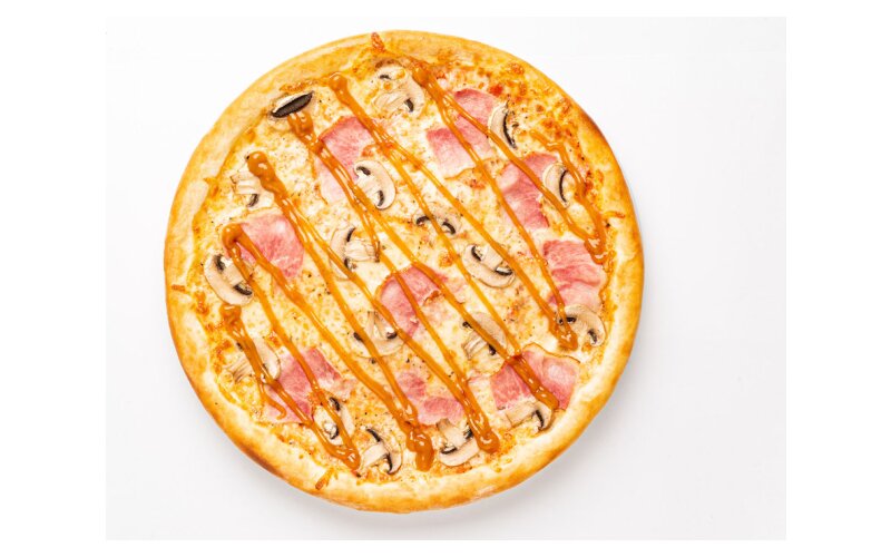 Пицца «Ветчина-грибы» с соусом «Карри» на пышном тесте