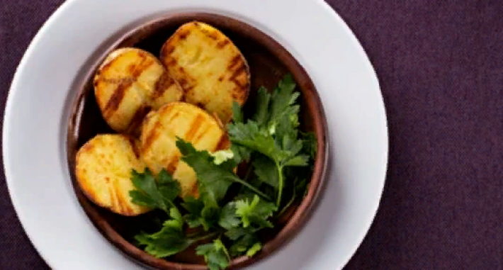 Картофель на мангале