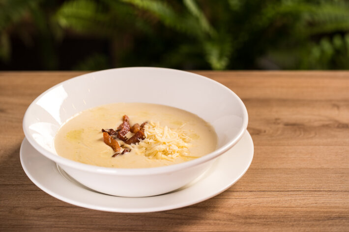Сырный крем-суп с беконом и пармезаном