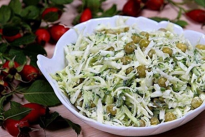 Салат «Бело-зелёный»