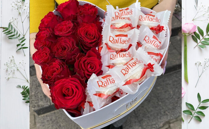 Розы с конфетами в сердце