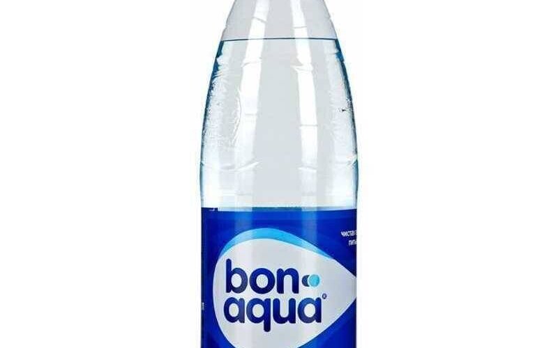 Вода питьевая сильногазированная "Бонаква" 0.5л