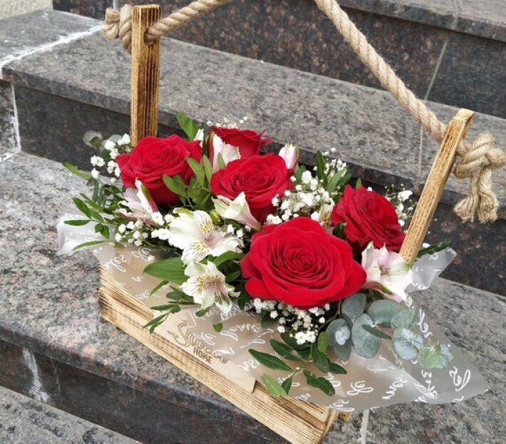 Ящик с красными розами Любимой