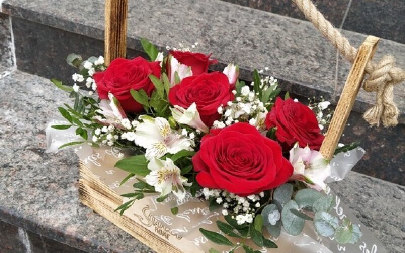 Ящик с красными розами Любимой