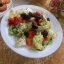 Салат с авокадо и свежими овощами