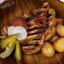 Корейка-гриль с картофелем, жареным луком и шампиньонами