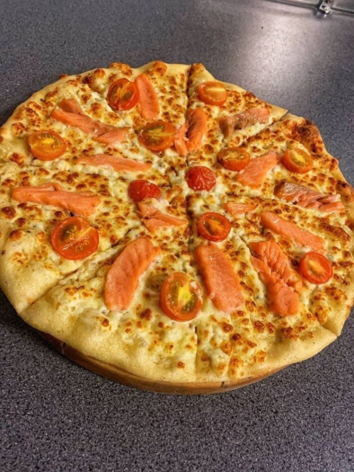 Пицца «Белый лосось»
