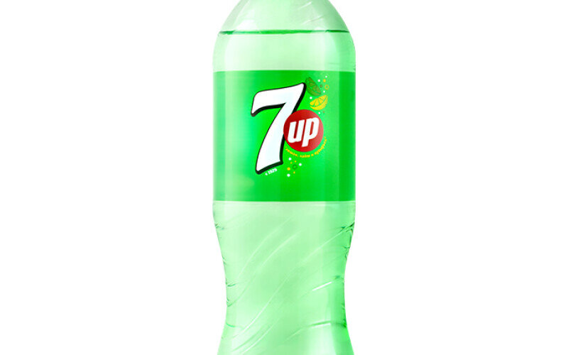 Напиток газированный «7Up»