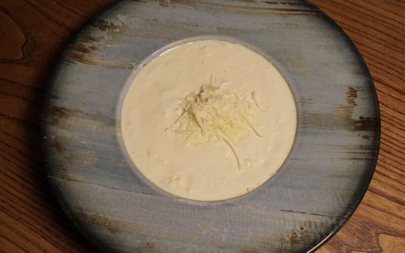 Крем-суп из картофеля с копченым сулугуни