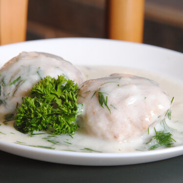 Биточки паровые куриные