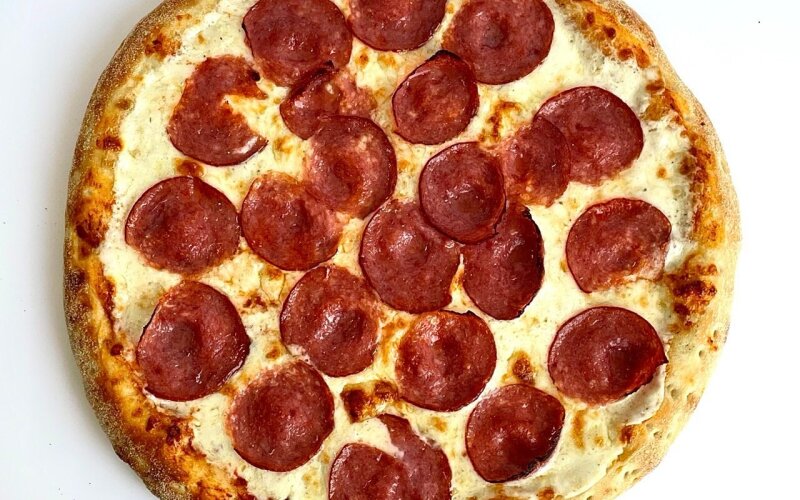 Пицца «Салями и сыр»